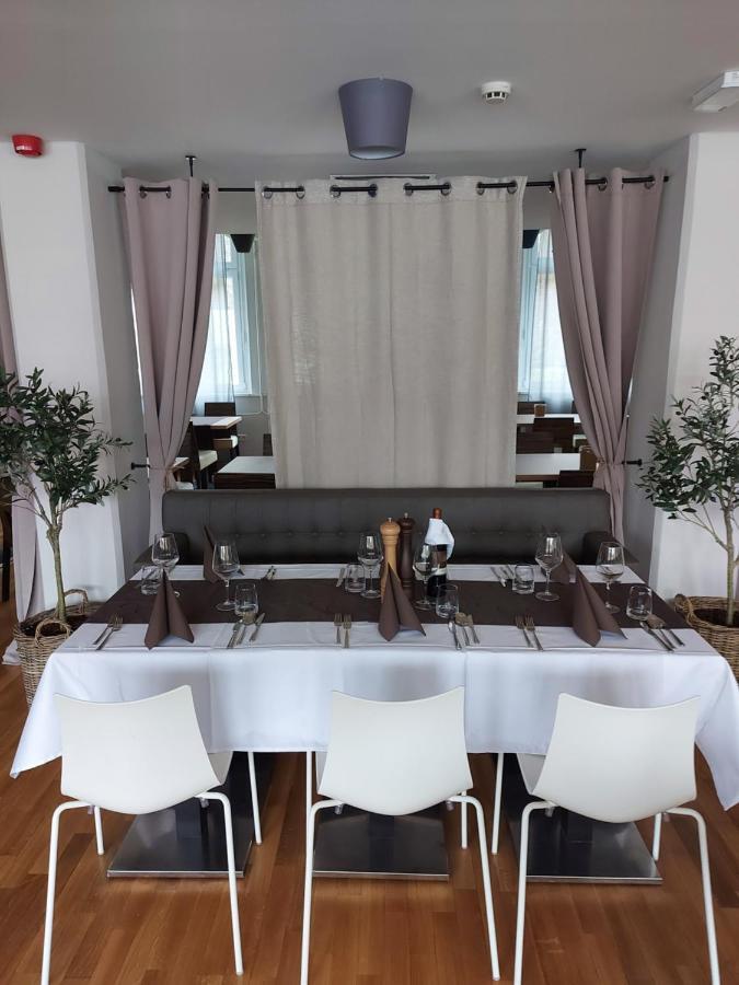 Hotel Spica Lasko Bagian luar foto