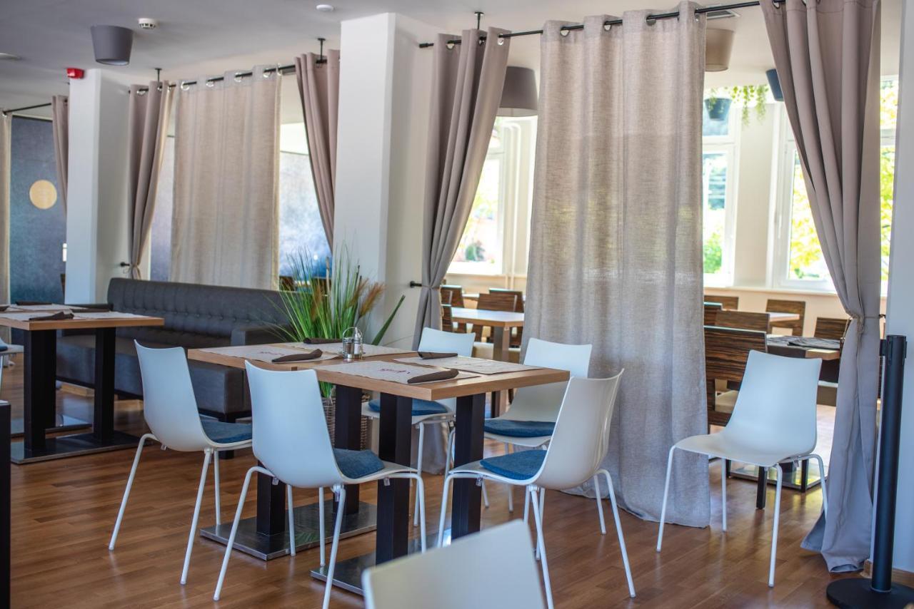 Hotel Spica Lasko Bagian luar foto