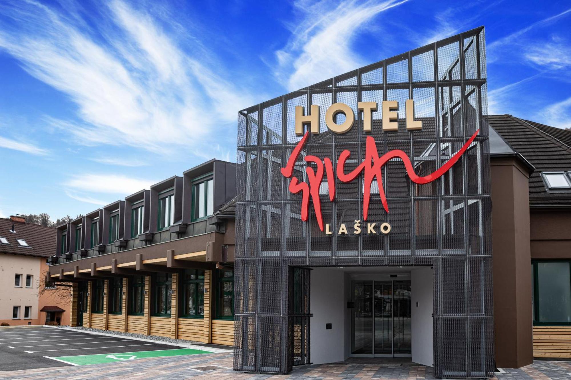 Hotel Spica Lasko Bagian luar foto
